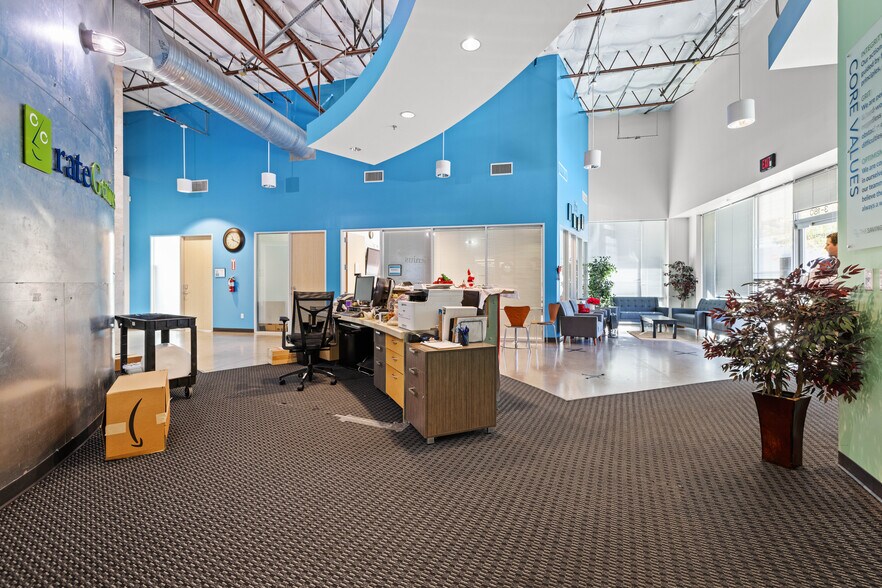 More Photos Of 9300 United Dr, Austin Unknown For Lease