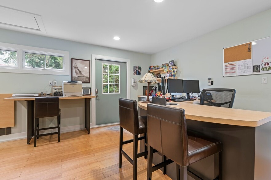 More Photos Of 67 Fort Salonga Rd W, Northport Loft Creative Space For Sale