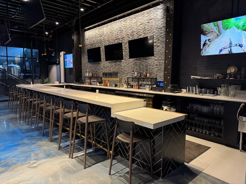 More Photos Of 19 Erie Blvd, Albany Apartments For Lease