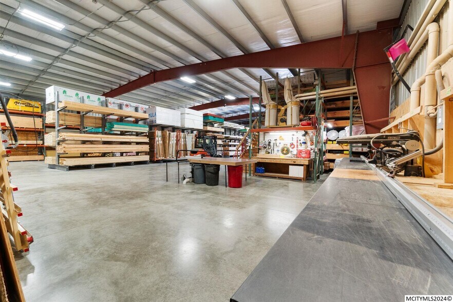 More Photos Of 390 E US Highway 18, Garner Showroom For Sale