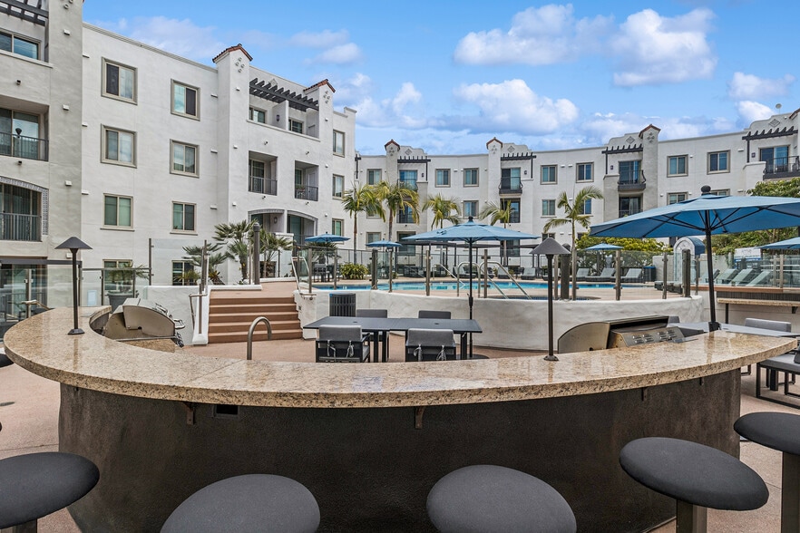 More Photos Of 5395 Napa St, San Diego Apartments For Lease