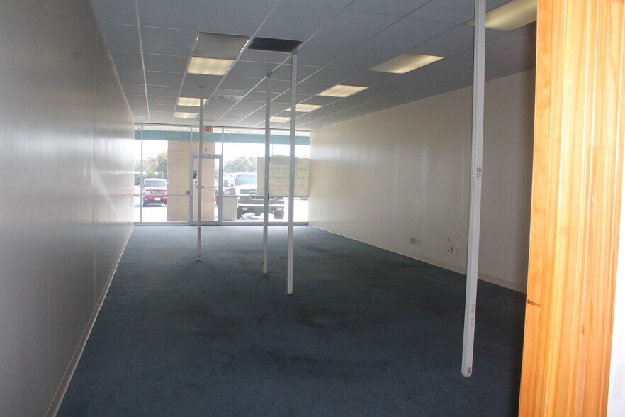 More Photos Of 1000 Leigh Ave, Anna General Retail For Lease
