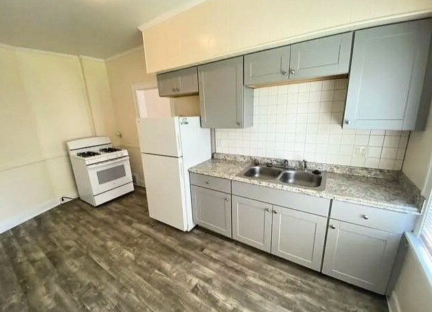 More Photos Of 1578 W 116th St, Cleveland Apartments For Sale