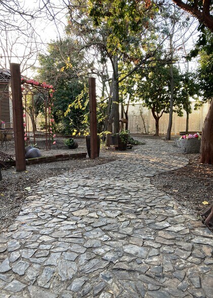 More Photos Of 870 Hartnell Ave, Redding Garden Center For Sale