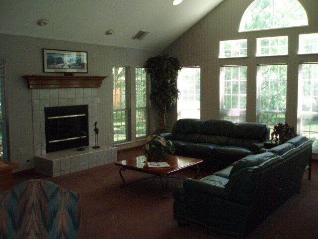 More Photos Of 210 Retreat Ln, Westerville Apartments For Sale