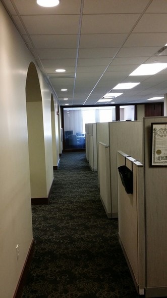 More Photos Of 900 Virginia St E, Charleston Office For Lease