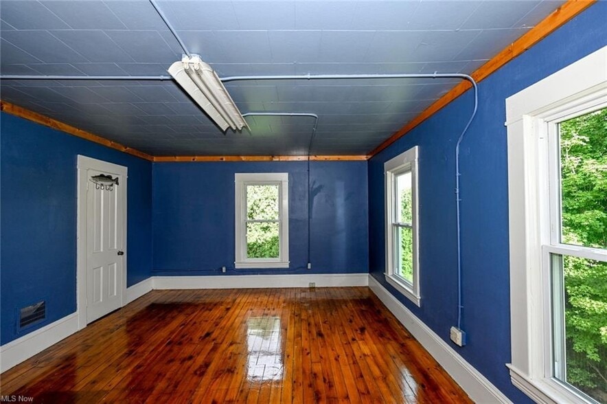 More Photos Of 10858 Ravenna Rd, Twinsburg Storefront Retail Office For Lease