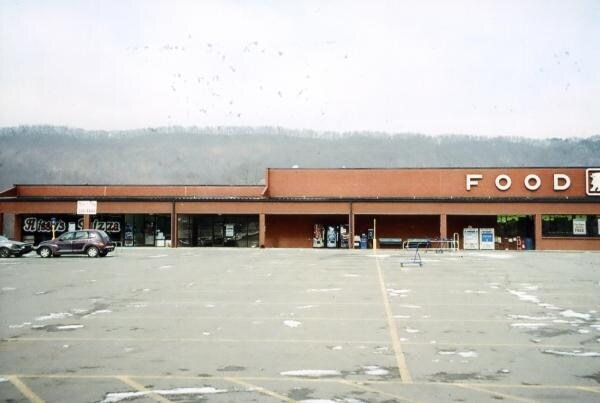 More Photos Of 1707 E Central Ave, LaFollette General Retail For Sale