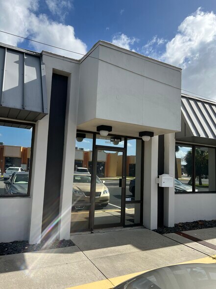 More Photos Of 21234 Olean Blvd, Port Charlotte Storefront Retail Office For Lease