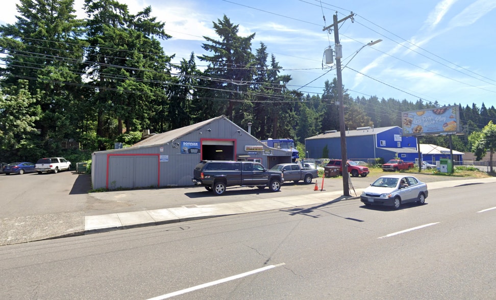 Primary Photo Of 8850 NE Sandy Blvd, Portland Auto Repair For Sale