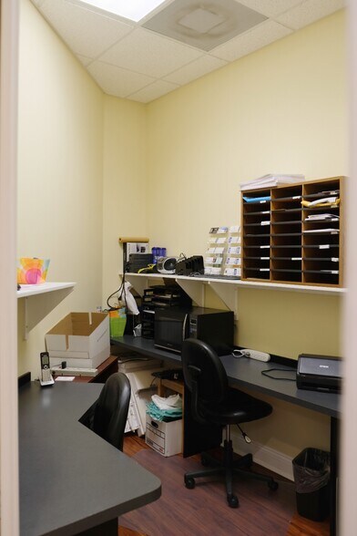 More Photos Of 3307 Northlake Blvd, Palm Beach Gardens Office For Sale