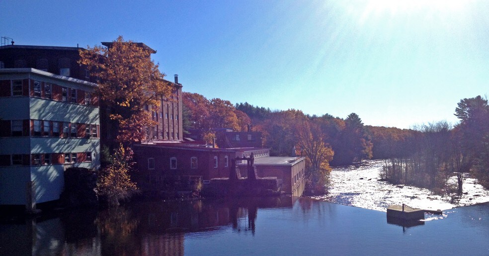 More Photos Of 3-4 Mallison Falls Rd, Windham Warehouse For Sale