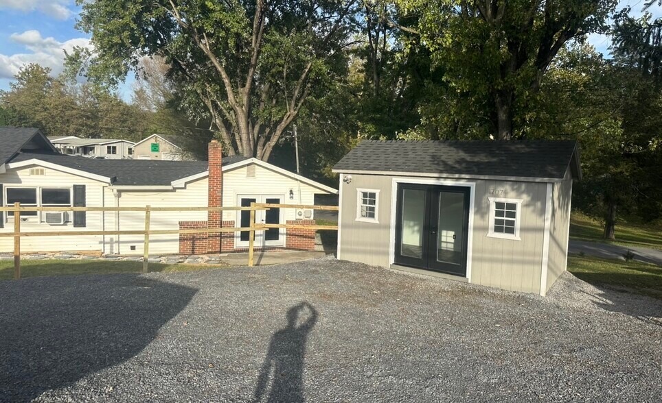 More Photos Of 1697 Middleway Pike, Bunker Hill Storefront Retail Residential For Sale