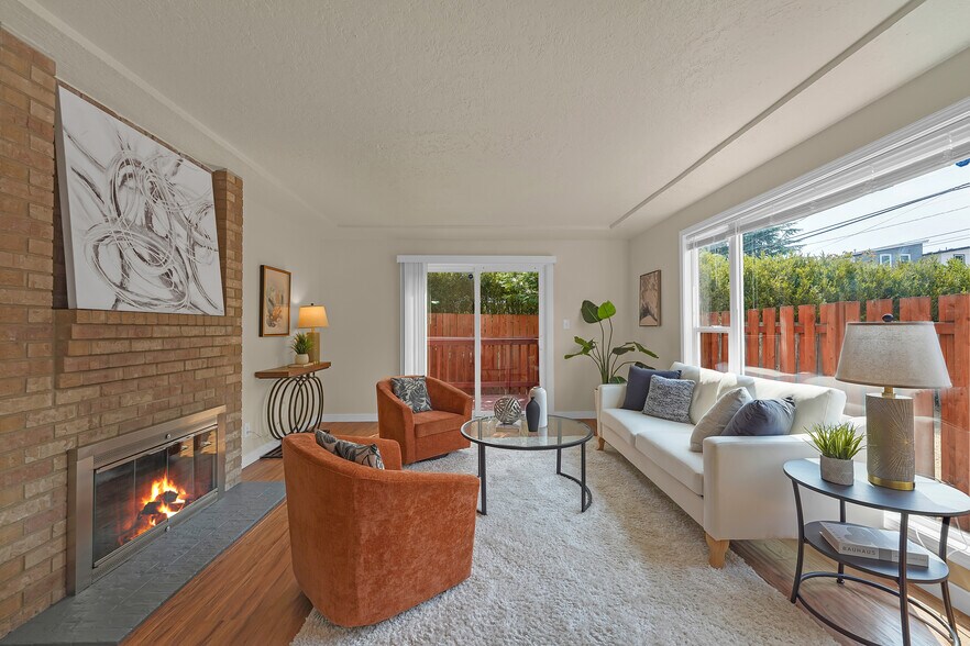 More Photos Of 9212 SE Bush St, Portland Specialty For Sale