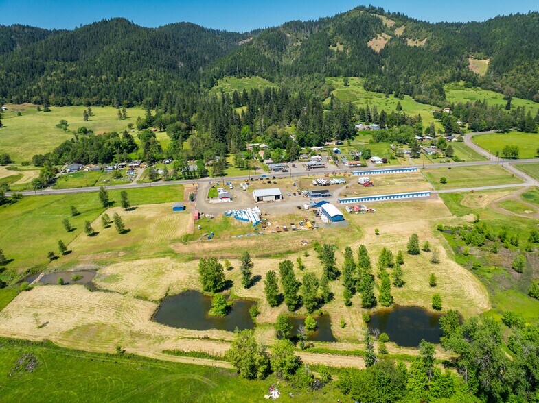 More Photos Of 215 Lawson Ln, Tenmile Warehouse For Sale