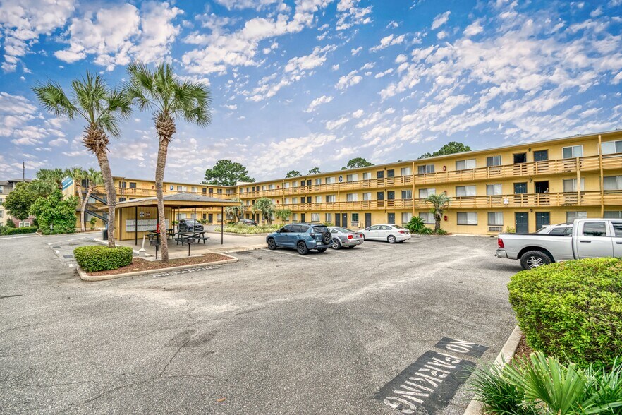 More Photos Of 810 Wadsworth St, Tallahassee Apartments For Sale