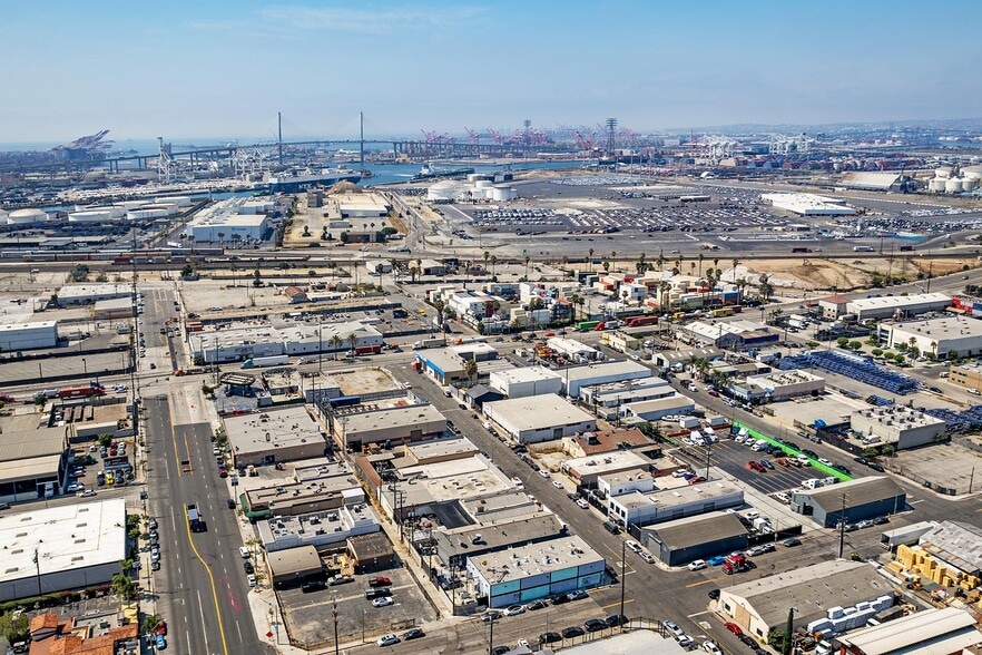 More Photos Of 1345 Cota Ave, Long Beach Warehouse For Lease