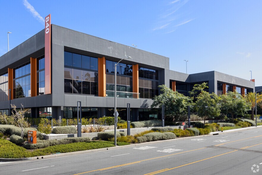 More Photos Of 840 apollo St, El Segundo Loft Creative Space For Lease