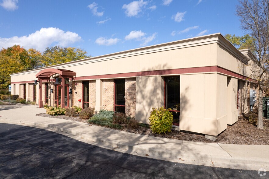 Primary Photo Of 777 Lake Zurich Rd, Barrington Office For Lease