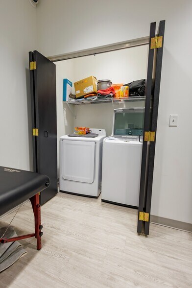 More Photos Of 101 Grant Pl, Lowell Medical For Lease