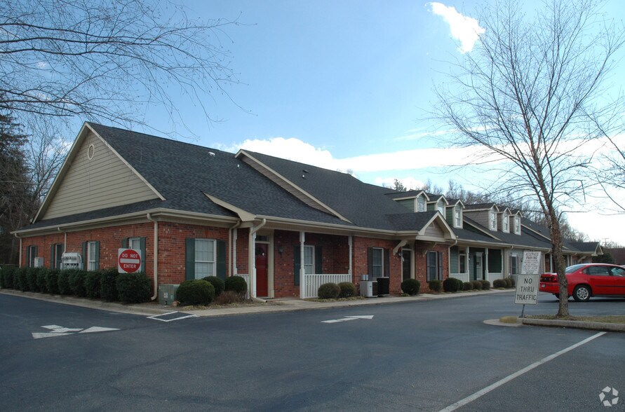 More Photos Of 701 W Main St, Jamestown Office For Lease