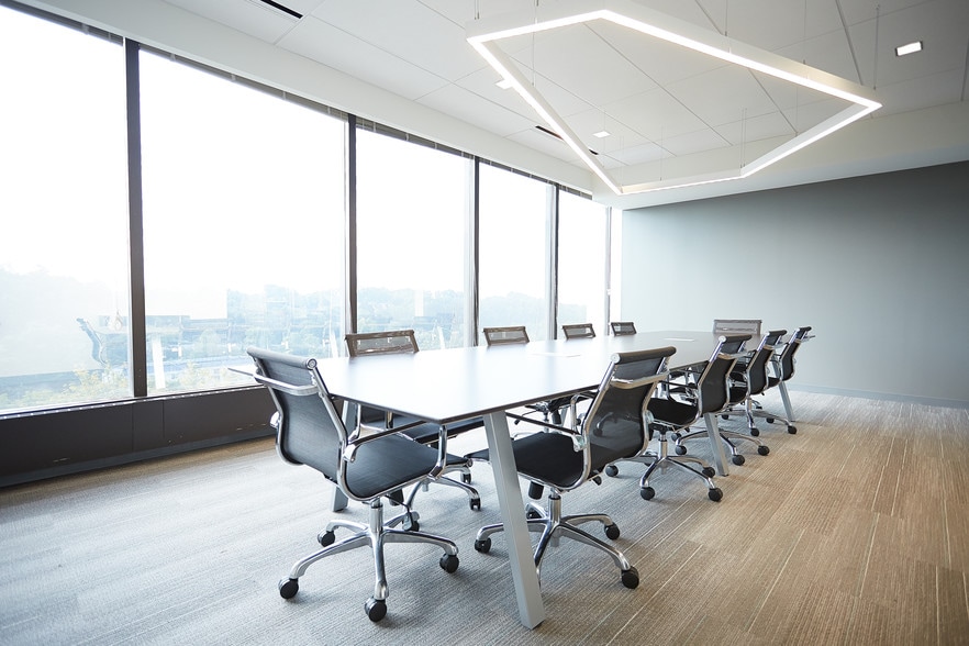 More Photos Of 400 Holiday Dr, Pittsburgh Office For Sale