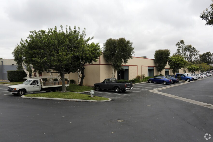 More Photos Of 2950 Saturn St, Brea Warehouse For Lease