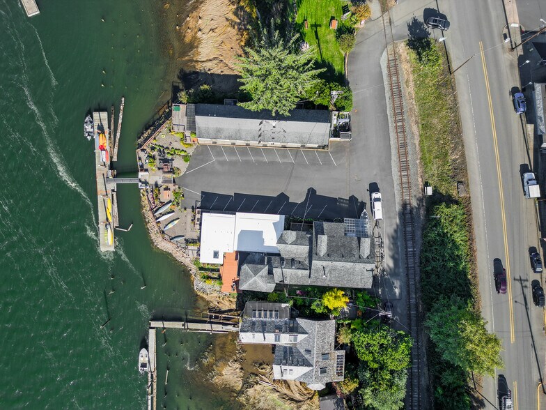 More Photos Of 580 Marine Dr, Wheeler Hotel For Sale
