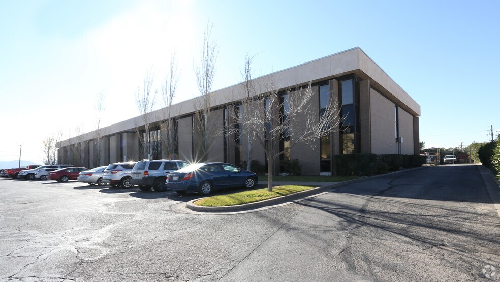 More Photos Of 4050 Rio Bravo Dr, El Paso Office For Lease