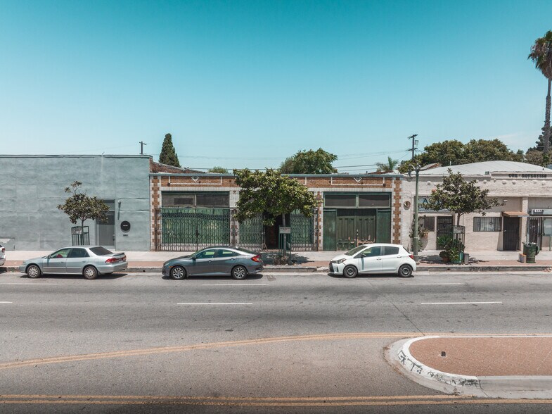 More Photos Of 4743 W Washington Blvd, Los Angeles Storefront Retail Office For Sale