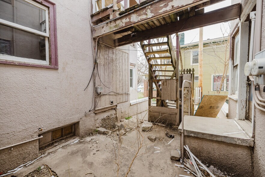 More Photos Of 123 E Madison Ave, Arkansas City Apartments For Sale