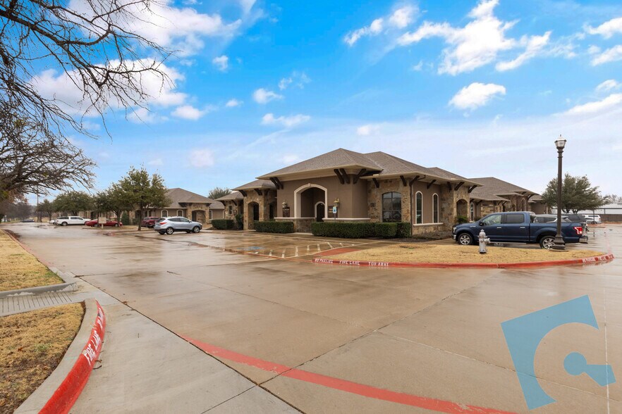 More Photos Of 8821 Davis Blvd, Keller Medical For Sale