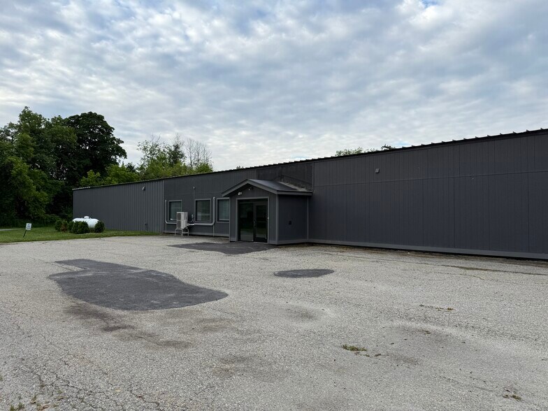 More Photos Of 123 Park St, Rutland Manufacturing For Lease