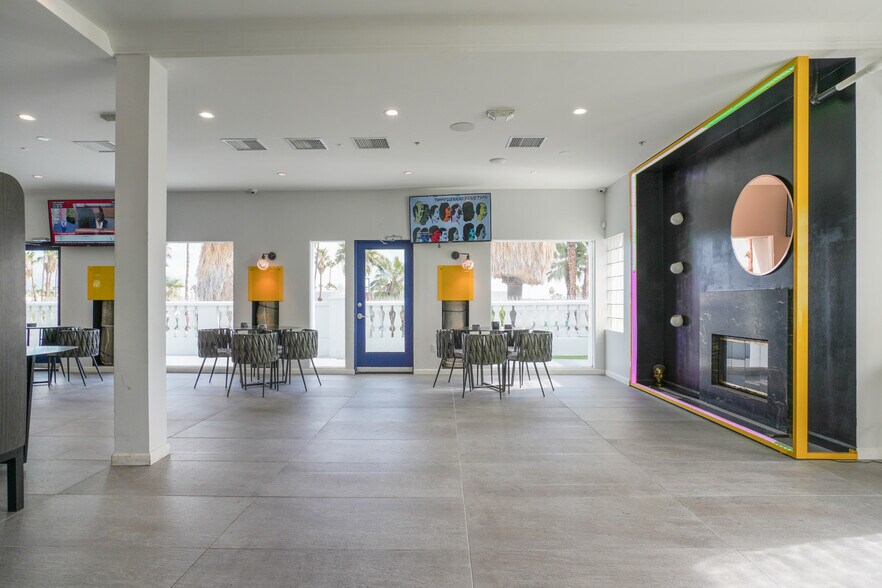 More Photos Of 353 S Palm Canyon Dr, Palm Springs Medical For Sale