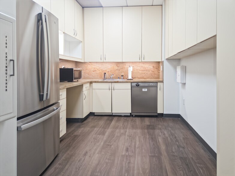 More Photos Of 4 Orinda Way, Orinda Coworking Space
