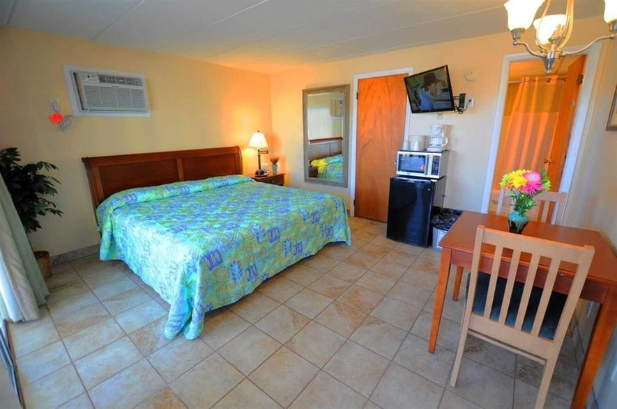 More Photos Of 4100 Ocean Ave, Wildwood Hotel For Sale