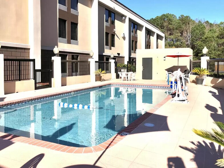 More Photos Of 13003 GA Highway 251, Darien Hotel For Sale