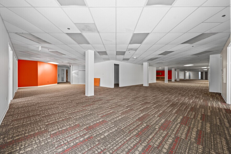 More Photos Of 3 Crowne Point Ct, Sharonville Office For Sale