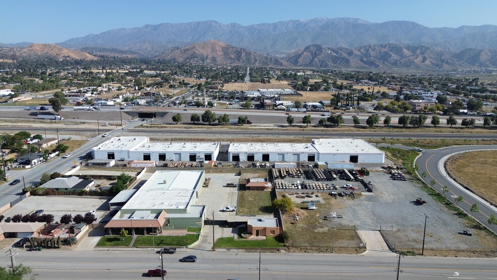 More Photos Of 900 John St, Banning Warehouse For Lease