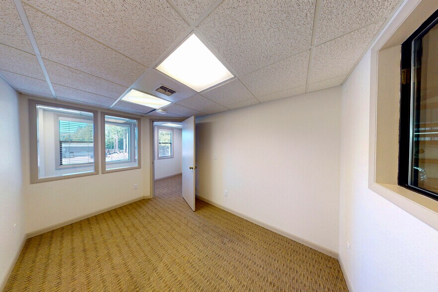 More Photos Of 2803 29th Ave SW, Tumwater Warehouse For Sale