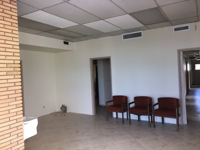 More Photos Of 218 W E St, Ontario Medical For Sale