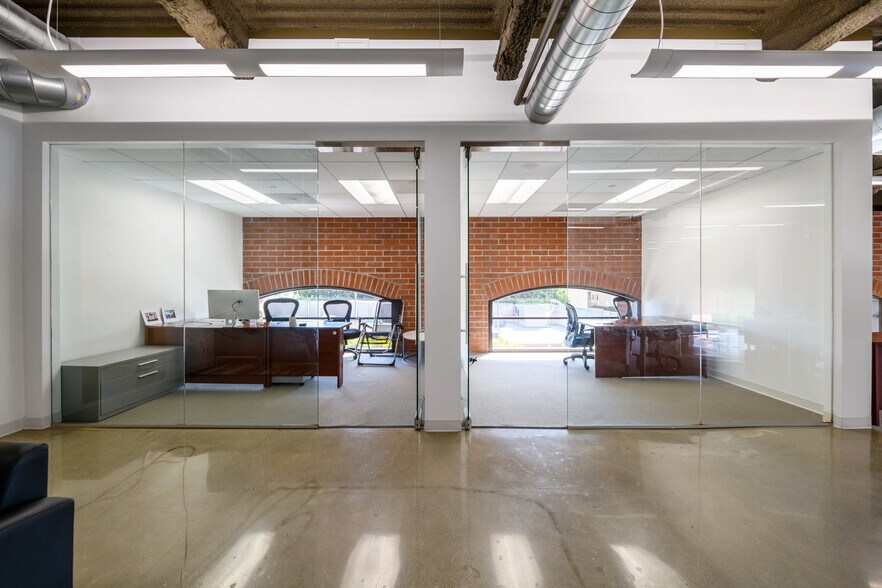 More Photos Of 10900 Wilshire Blvd, Los Angeles Office For Sale