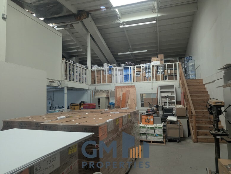 More Photos Of 1450-1464 E 29th St, Signal Hill Research And Development For Sale
