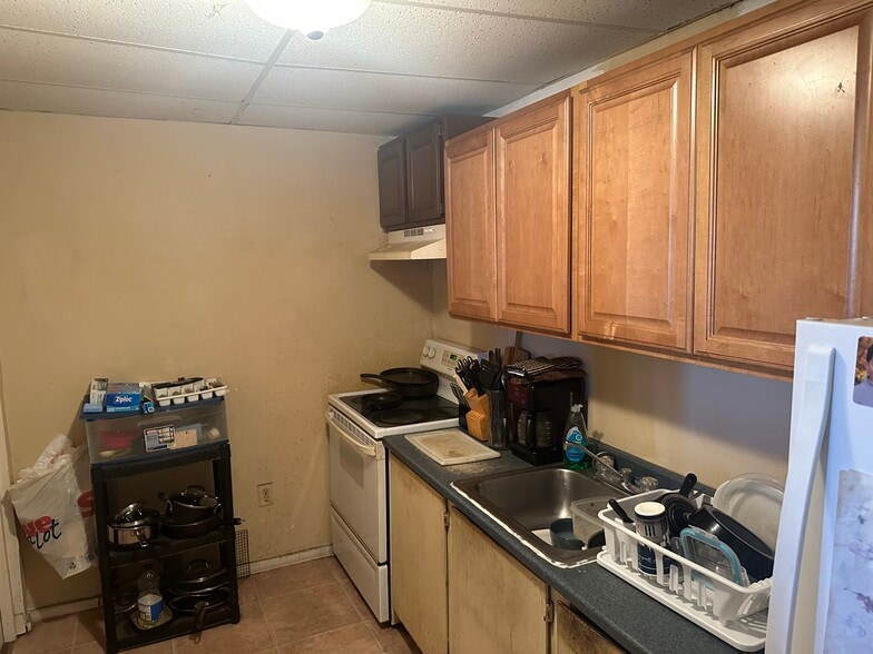 More Photos Of 265 S Pearl St, Albany General Retail For Sale