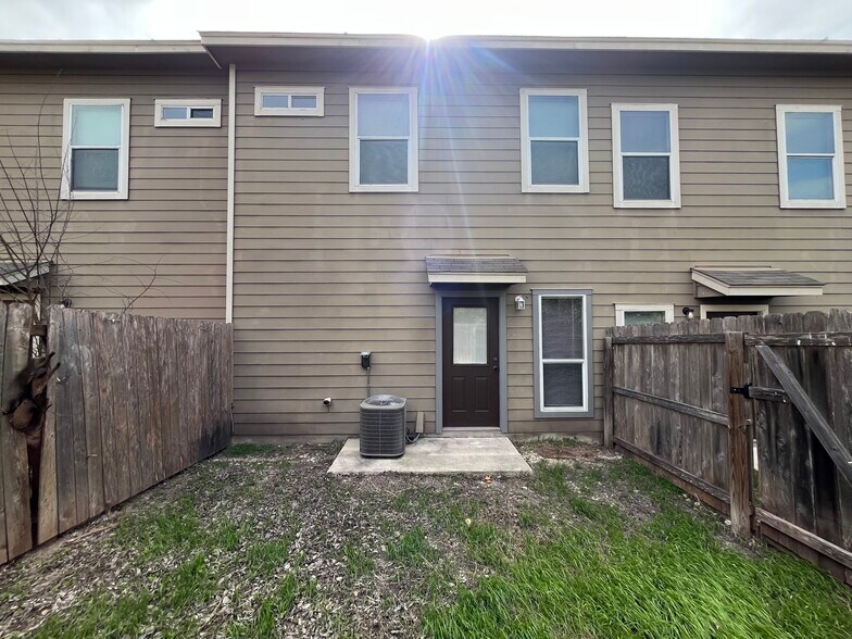 More Photos Of 6309 Attucks Ln, San Antonio Multifamily For Sale