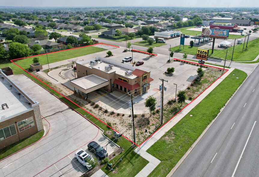 More Photos Of 3201 W Stan Schlueter Loop, Killeen General Retail For Sale