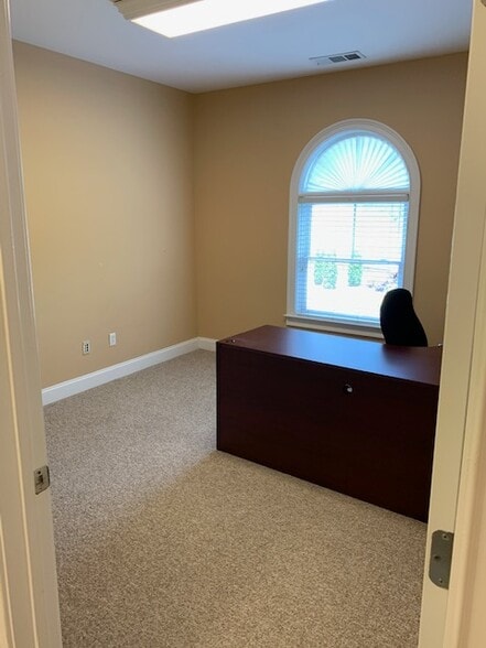 More Photos Of 4080 Mcginnis Ferry Rd, Alpharetta Medical For Lease