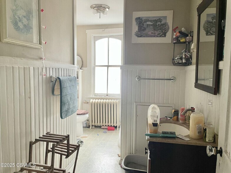 More Photos Of 512 Chestnut St, Mifflinburg Specialty For Sale