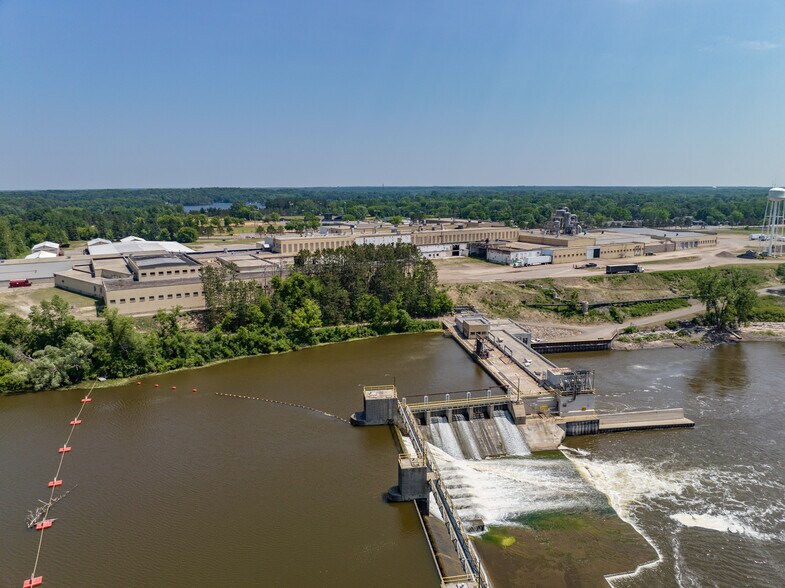 More Photos Of 1801 Mill Ave NE, Brainerd Warehouse For Lease