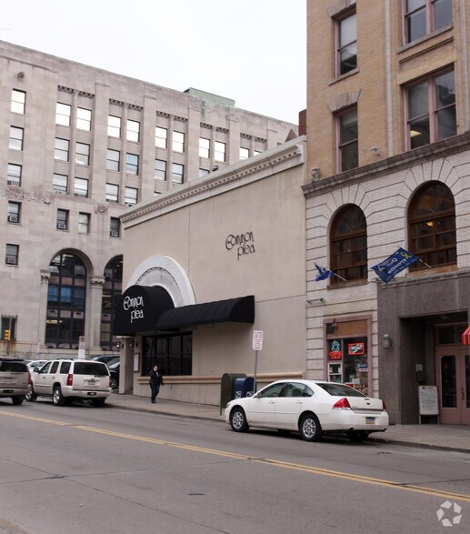 More Photos Of 310 Ross St, Pittsburgh Restaurant For Sale